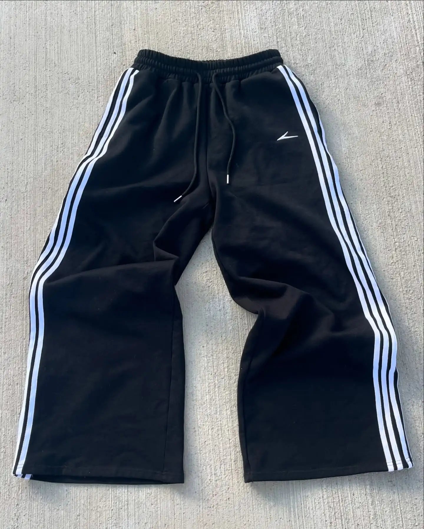 "Arrive" Sweatpants